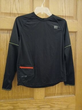 Boys 2X (18) Blk Russel Dry Fit Athletic Shirt